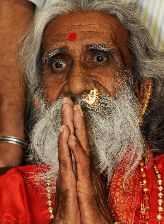 لم يأكل أو يشرب منذ سن الـ11.. وفاة يوغي هندي عن عمر 90 عاما! صورة رقم 2