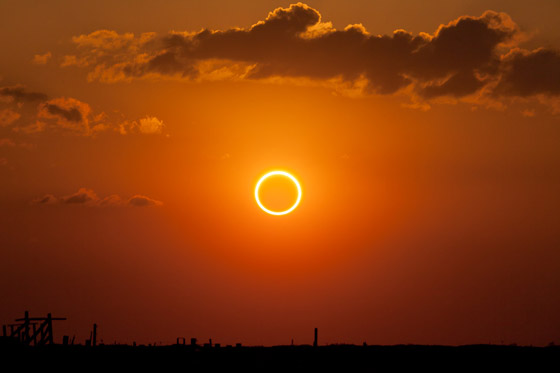 ظاهرة سماوية نادرة: شاهدوا كسوف الشمس الحلقي 2020 هذا الأسبوع صورة رقم 8