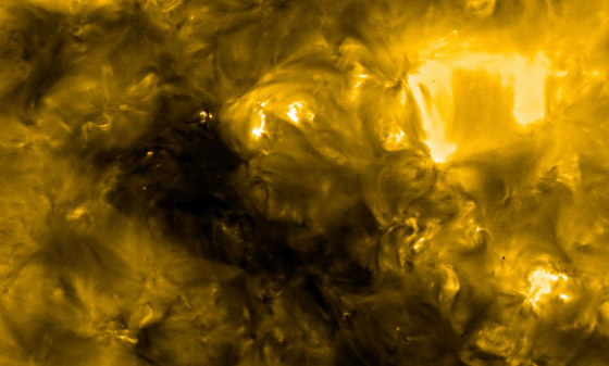 أقرب صور ملتقطة للشمس تكشف عن عمليات ثوران شمسية صغيرة صورة رقم 5