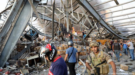 سحابة موت وأطلال وضحايا بالآلاف.. صور مروعة من انفجار بيروت صورة رقم 7