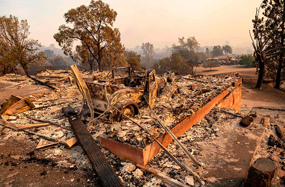 صور: كاليفورنيا تشهد إحدى أكبر حرائق الغابات في تاريخها! صورة رقم 27