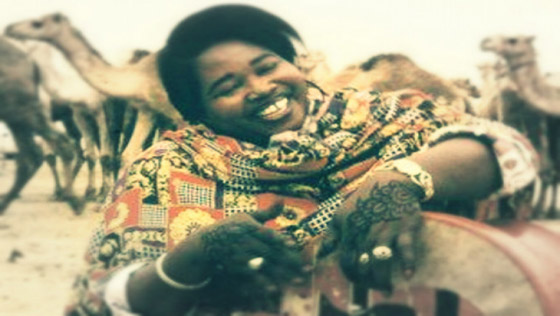 وفاة الفنانة السودانية ستونة.. صاحبة أغنية 