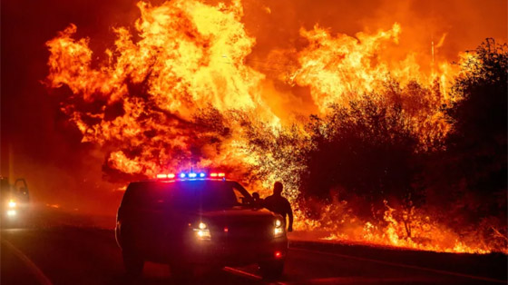 كاليفورنيا جحيما برتقاليا: النيران تلتهم مساحات قياسية ولا تزال مشتعلة صورة رقم 20