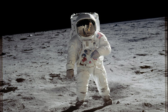 ناسا تعلن تفاصيل خطة إرسال أول امرأة إلى القمر صورة رقم 4