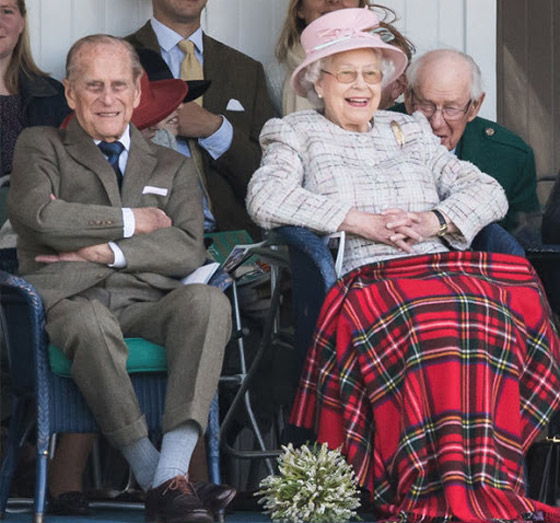 بالصور: أول لقاء للأمير فيليب بالأميرة (الملكة) إليزابيث قبل 82 سنة صورة رقم 22