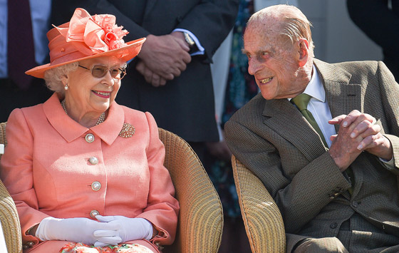 بالصور: أول لقاء للأمير فيليب بالأميرة (الملكة) إليزابيث قبل 82 سنة صورة رقم 32