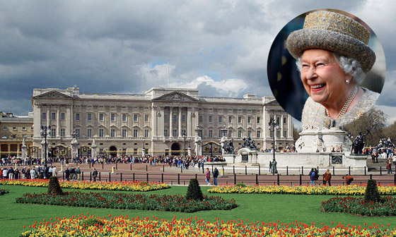 يتكون من 775 غرفة والملكة إليزابيث لا تعيش إلا في 1% من قصر باكنغهام! صورة رقم 1