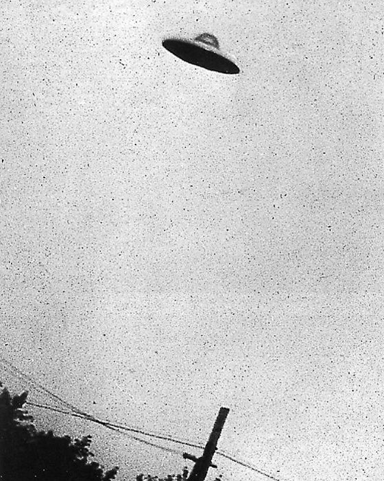 المخابرات الأمريكية ترفع السرية عن ملفات الأجسام الطائرة الغامضة UFO صورة رقم 9