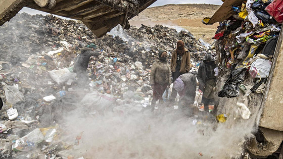 بالصور.. أكوام القمامة مصدر العيش في شمال سوريا صورة رقم 2