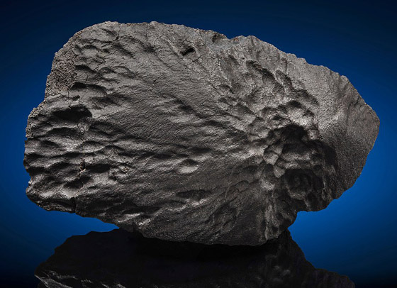 امتلك قطعة من الفضاء: مزاد لصخور القمر وقطع المريخ مقابل مبالغ طائلة صورة رقم 3