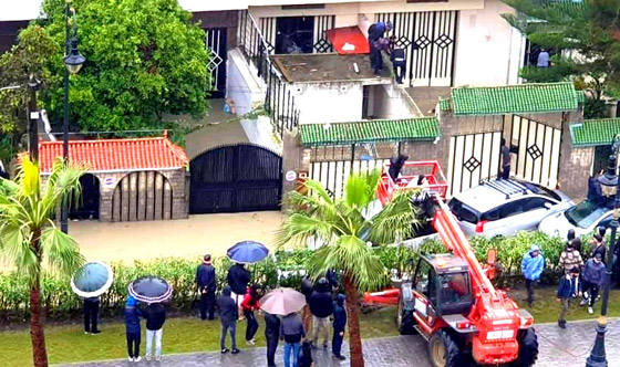 فاجعة تهز المغرب.. مياه الأمطار تقتل 24 شخصا في معمل سري للنسيج صورة رقم 11