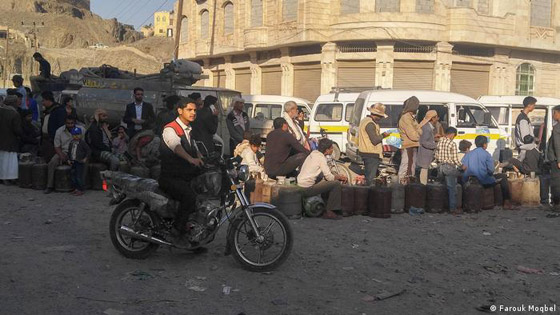 جدلية الحرب والحياة.. مشاهد من صراع اليمنيين من أجل البقاء صورة رقم 6