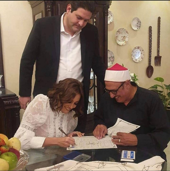 جمعتهما قصة حب لـ26 عاماً تكلَّلت بالزواج.. بشرى تكشف تفاصيل علاقتها بسالم هيكل صورة رقم 2