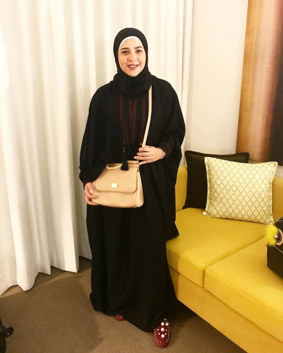 صور ايمي سمير غانم بالحجاب وعباءة سوداء..هل اعتزلت الفن؟ صورة رقم 3