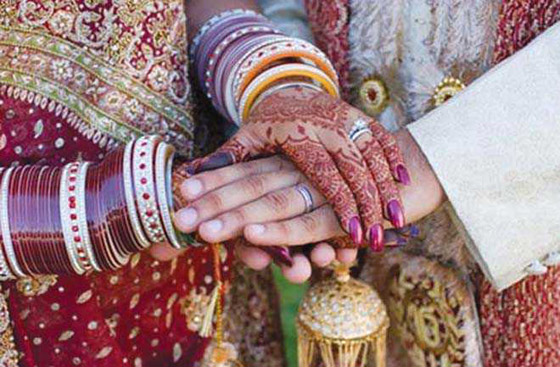 عروس هندية تغادر مراسم الزواج بسبب فشل زوجها باختبار للرياضيات! صورة رقم 1