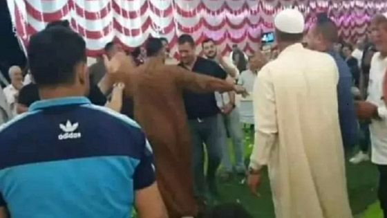 شاهد مصريا يرقص بحفل زفاف أخيه وفجأة ينهار ويلفظ أنفاسه صورة رقم 2