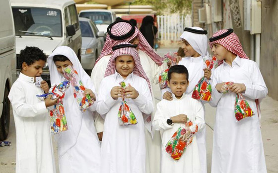 صور: تعرفوا إلى أشهر عادات العرب بالاحتفال في عيد الأضحى صورة رقم 1