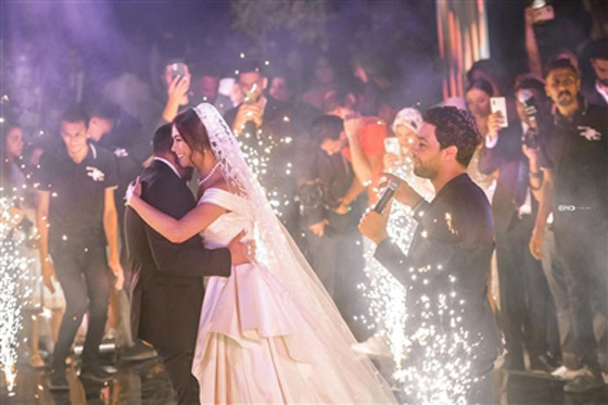 فيديو صور : حفل زفاف الفنانة هاجر أحمد وتامر حسني يشعل الاجواء صورة رقم 6