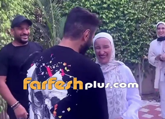 تامر حسني يحقق حلم فتاة كفيفة بالغناء معه: أوامر يا فندم! صورة رقم 6