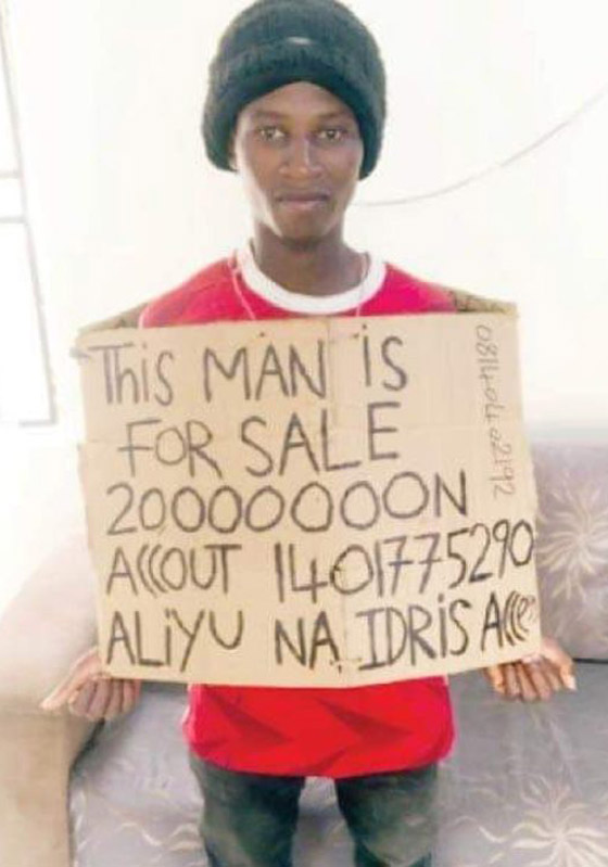 شاب نيجيري يعرض نفسه للبيع مقابل 50 ألف دولار، والشرطة تعتقله! صورة رقم 2
