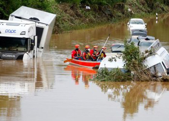 فيضانات كارثية تجتاح الصين.. قتلى بالمئات وخسائر بالمليارات صورة رقم 5