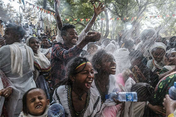 أبرز صور الأسبوع: إليكم أهم الأحداث المصورة من مختلف أنحاء العالم صورة رقم 19