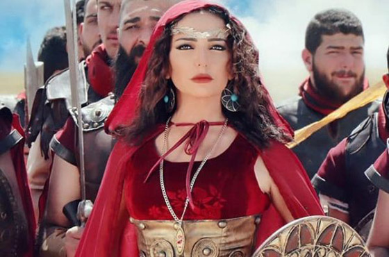 فيديو: حسين الديك يتعرض لسخرية وانتقادات واسعة بسبب اعلان! ما دخل أمل عرفة؟ صورة رقم 2