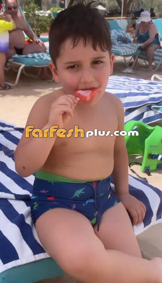 صور ابن سيرين عبد النور بالمايوه والآيس كريم على شاطئ البحر! صورة رقم 3
