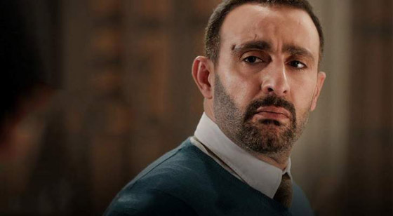 فيديو أحمد السقا يفاجئ جمهوره ويقود عربة بحصان في شوارع القاهرة صورة رقم 5