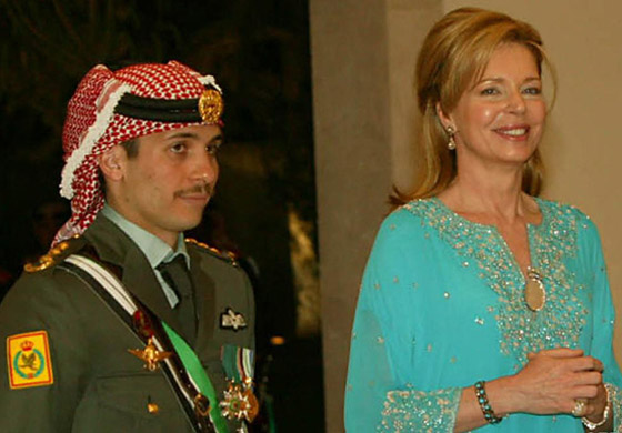 ملك الأردن يعزل أخيه الأمير حمزة مقيدا إقامته واتصالاته! ما رد الملكة نور؟ صورة رقم 6