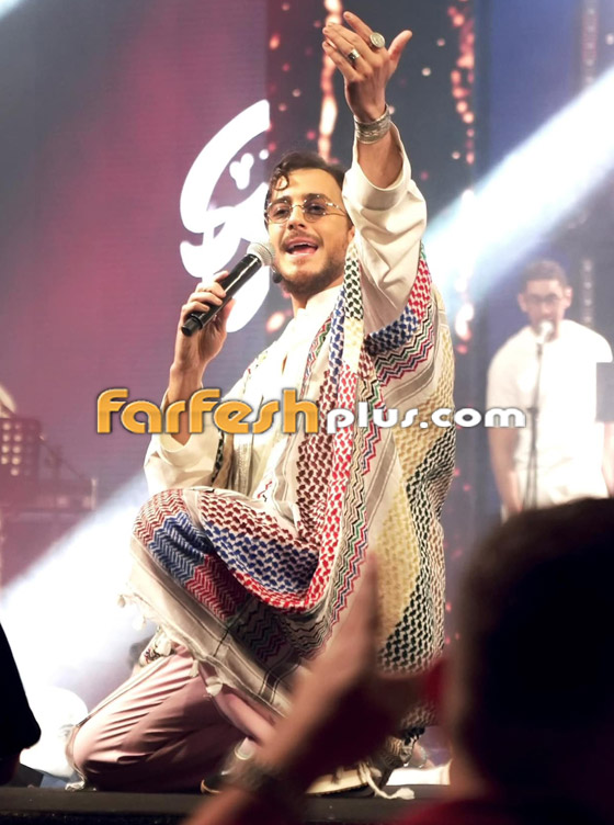 بالصور.. سعد لمجرد يؤدي مناسك العمرة برفقة والدته صورة رقم 2