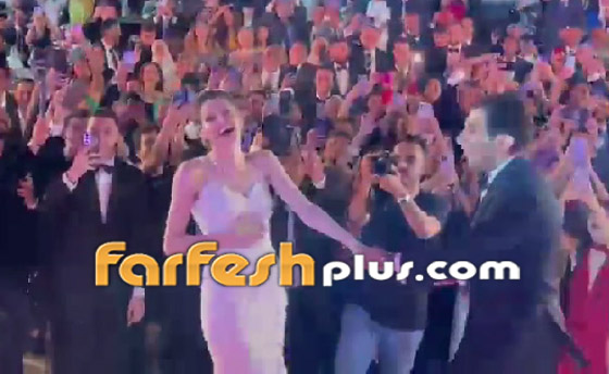 فيديو تامر حسني يفاجئ عروسا بإحياء حفل زفافها.. شاهد رد فعلها الطريف صورة رقم 6
