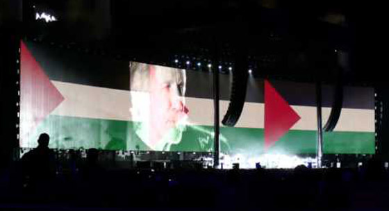 فيديو وصور: نجوم عرب وعالميين رفعوا علم فلسطين في حفلاتهم الغنائية صورة رقم 3
