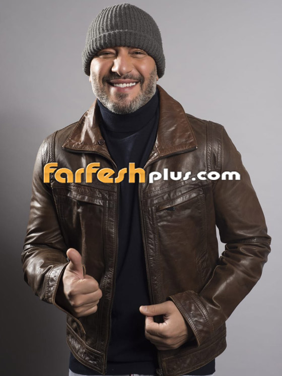فيديو زياد برجي ينسى كلمات أغنيته على المسرح بعد أن فاجأته مُعجبة حسناء بقبلة على خده صورة رقم 7