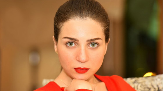 فيديو: مي عز الدين ترد على سؤال من الممثلة الأجمل منك؟ لن تصدقوا من إختارت! صورة رقم 7