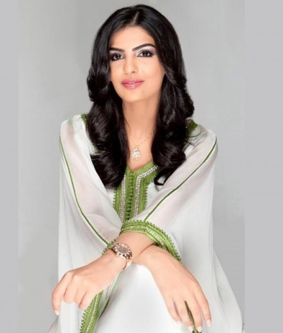 صور نيللي كريم باطلالة غريبة أثارت التساؤلات والسخرية!  صورة رقم 6