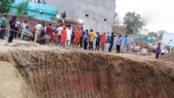 فيديو وصور: إنقاذ طفل هندي علق ببئر بين ثعابين لـ4 أيام.. نجا بأعجوبة! صورة رقم 7