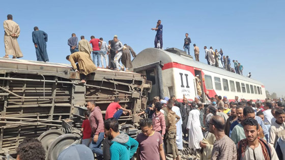 حادث مأساوي يودي بحياة 3 نساء وطفل في مصر.. أحد القطارات دهسهم وتركهم تحت العجلات صورة رقم 2