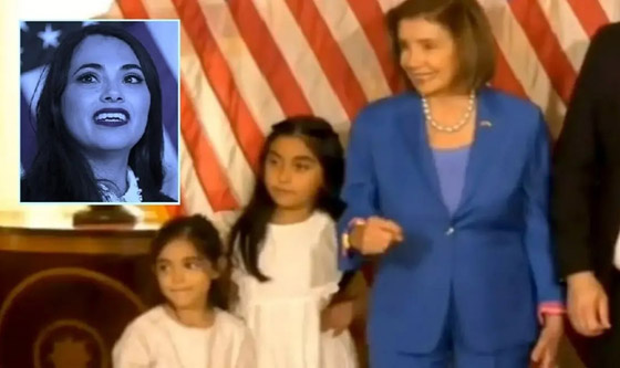 رئيسة مجلس النواب الأمريكي تدفع طفلة بكوعها لتبعدها عنها بالتحايل! فيديو صورة رقم 4