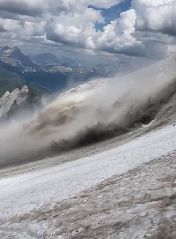 انهيار ثلجي ضخم بجبال الألب في إيطاليا.. أدى لمقتل 8 متنزهين وإصابات صورة رقم 5