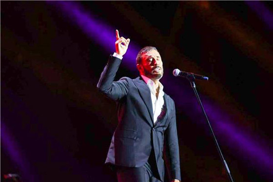 فيديوهات وصور كاظم الساهر بدار الأوبرا: رفض غناء 