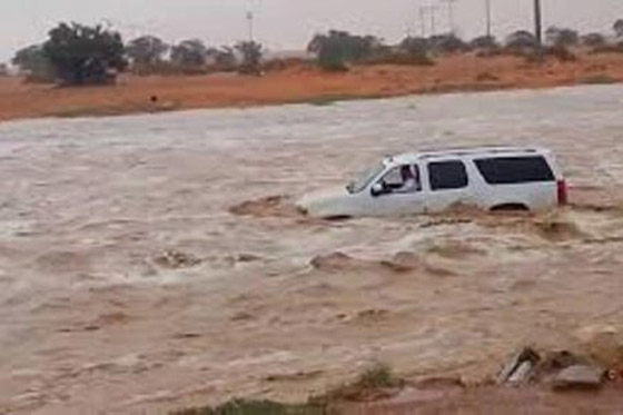 سيول تجرف حافلة بالسودان.. وفاة أم وابنتها وإصابة آخرين صورة رقم 5