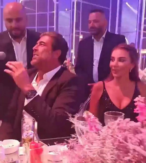 وائل كفوري يحتضن حبيبته شانا عبود ويحتفل معها بعيد ميلادها صورة رقم 5