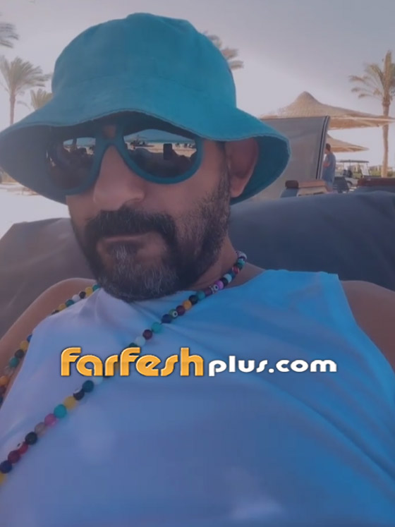 علامات السن تظهر بوضوح على أحمد حلمي أثناء قضائه الإجازة الصيفية.. والجمهور: كبرت كده امتى يا حلمي؟! صورة رقم 3
