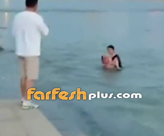بالفيديو.. موقف بطولي من شاب صيني ينقذ طفلة من الغرق صورة رقم 4