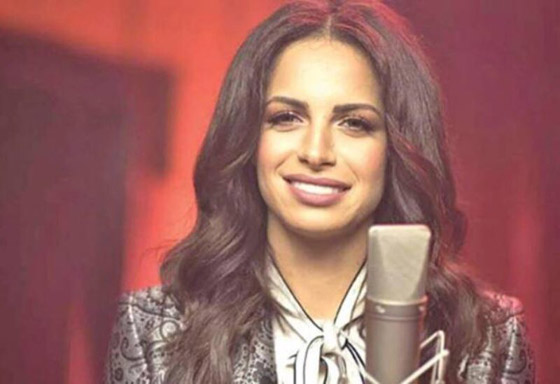 فيديو قديم ونادر: آمال ماهر بعمر 12 عامًا: لا أحب أغاني عمرو دياب! صورة رقم 5
