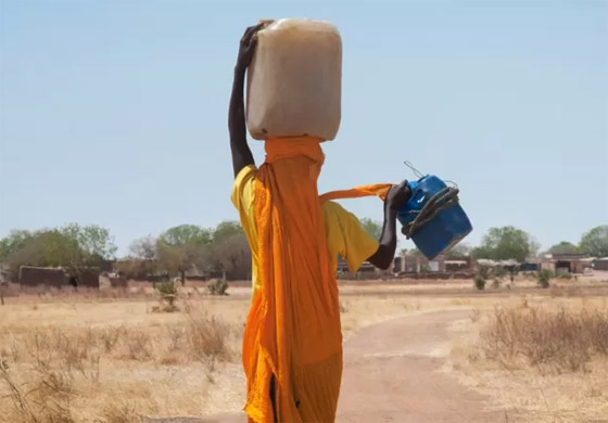 شابة سودانية تواجه الموت رجما بعد محاكمة 