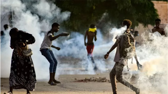 شابة سودانية تواجه الموت رجما بعد محاكمة 