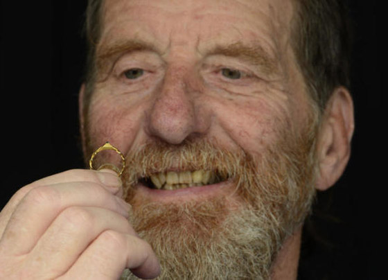 بريطاني يعثر على خاتم من العصور الوسطى يقدر ثمنه بـ35 ألف دولار! صورة رقم 2