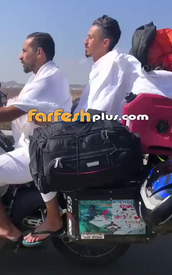 شابان جزائريان يصلان مكة على دراجة نارية.. عبر 8 دول! فيديو صورة رقم 1